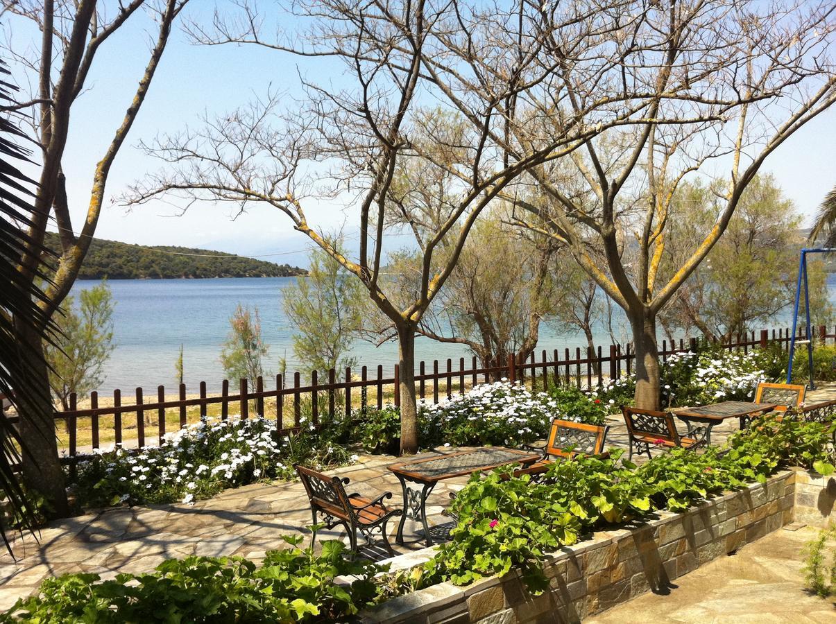 Blue Bay Hotel Milina Luaran gambar